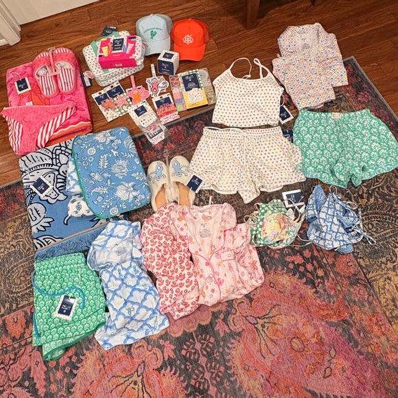 Roller Rabbit Pink Multi Printed Short-Sleeve Pajama Set - Picture 4 of 4